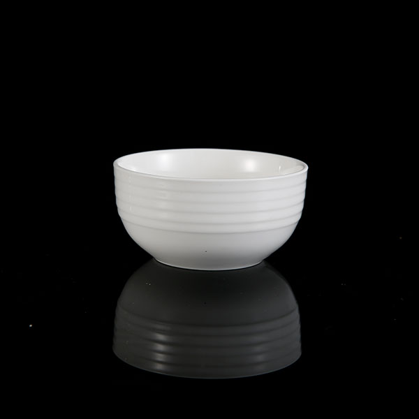 细纹白瓷碗