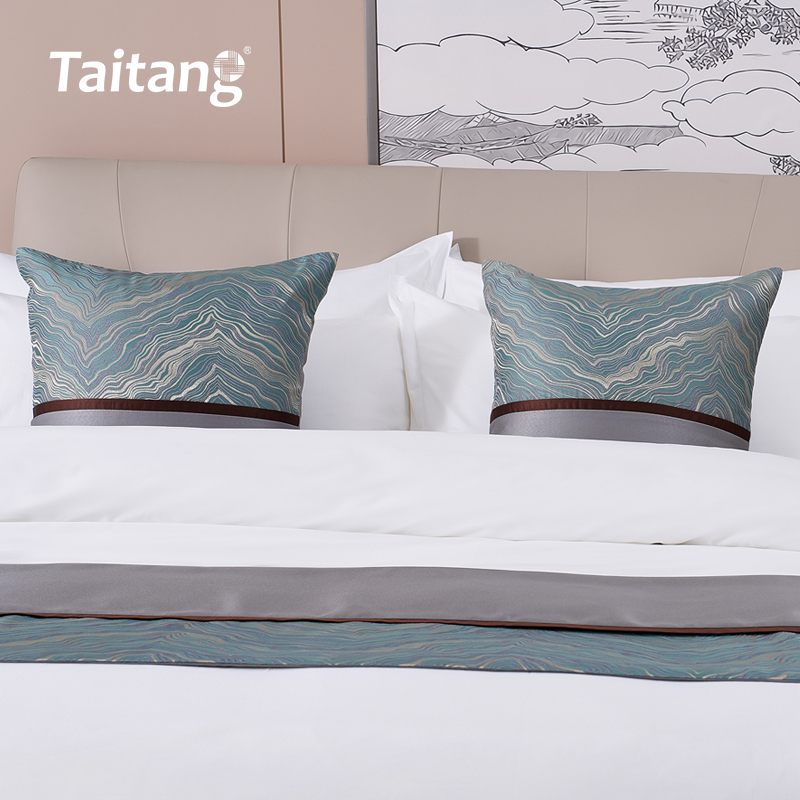 墨绿丝韵-轻奢酒店床旗抱枕套系列