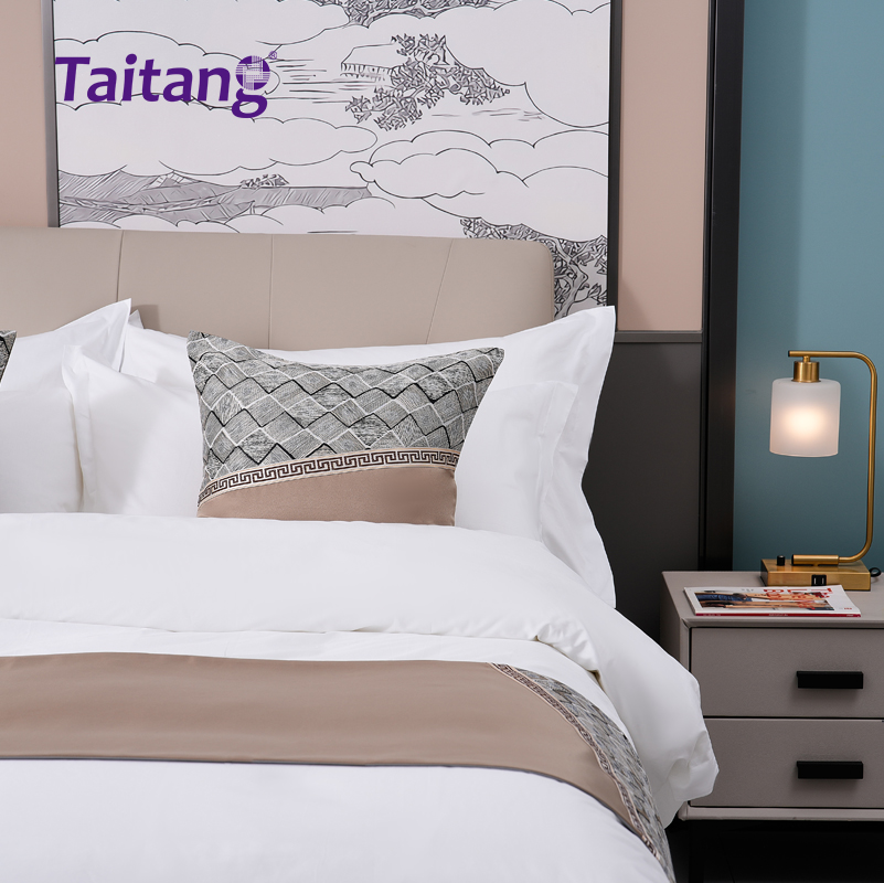 摩卡菱境-轻奢酒店床旗抱枕套系列