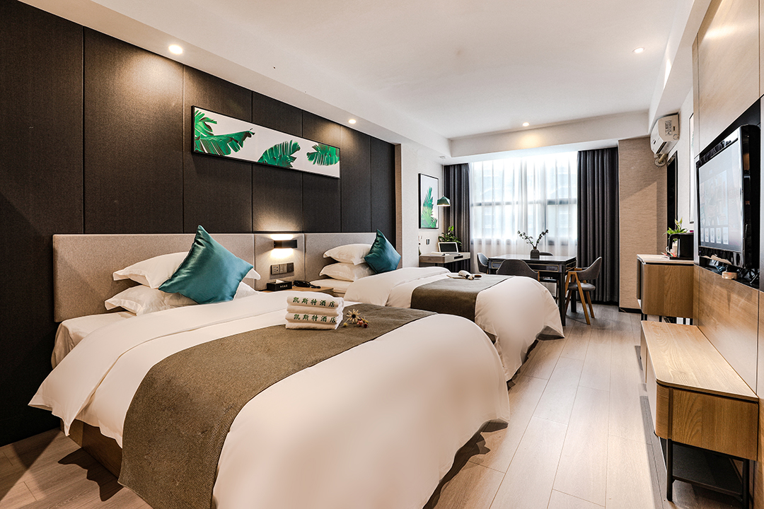 摄图网_701021615_现代化酒店客房(企业商用).jpg