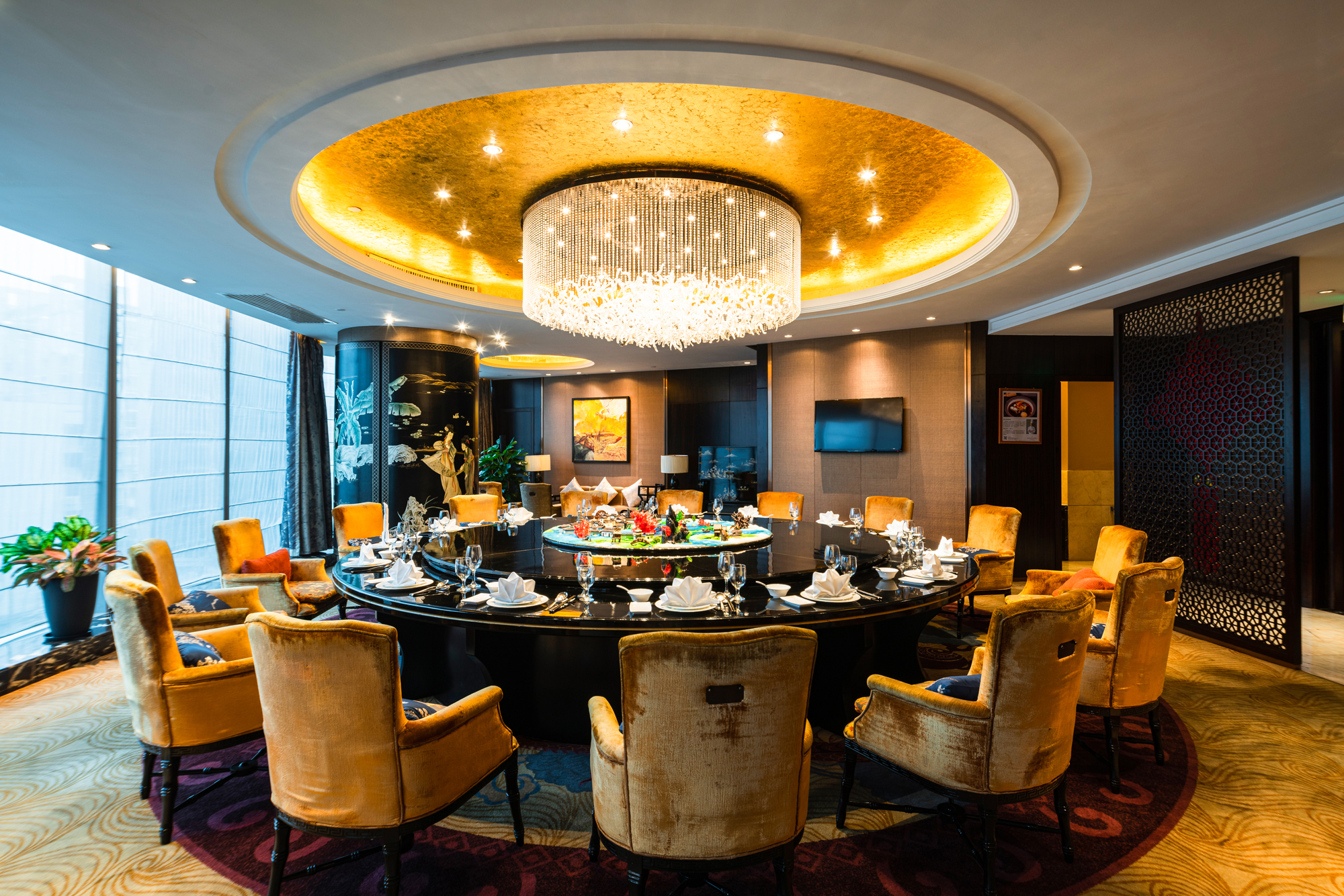 宴会酒店餐具搭配思路：不同包厢档次选型参考